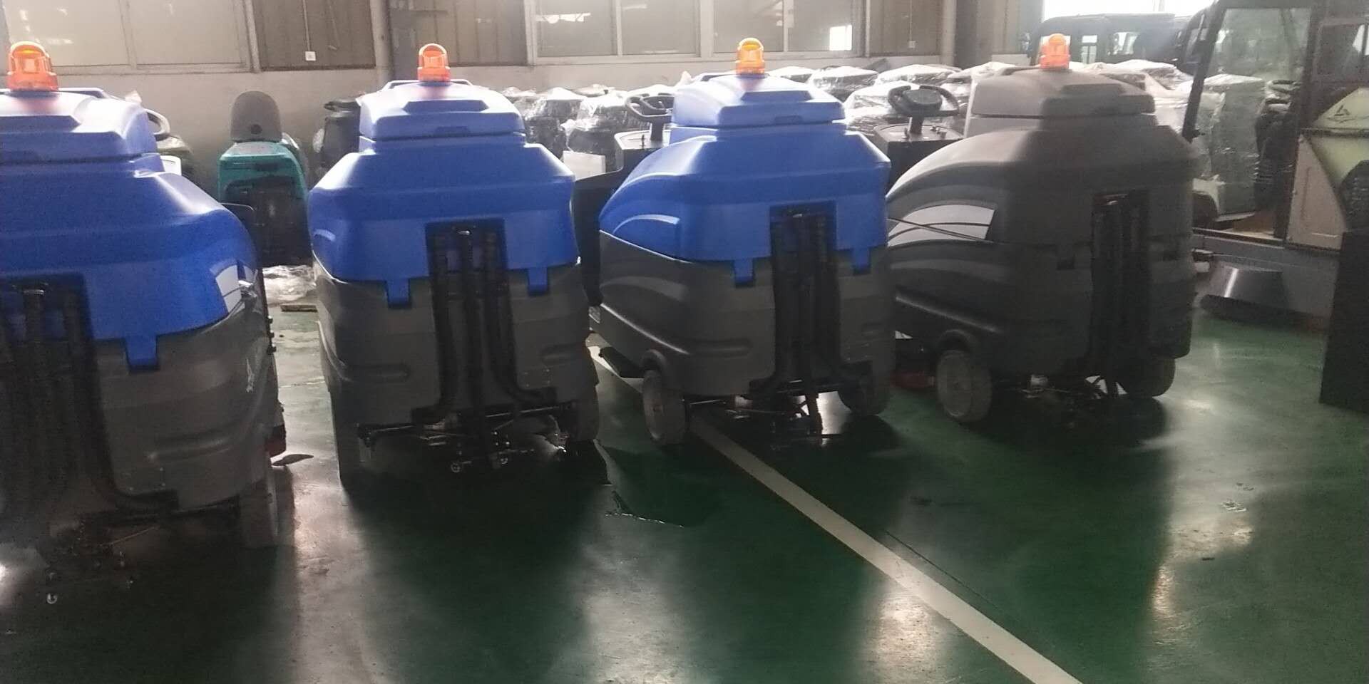 洁士AM1580TM超大型双刷驾驶式国产区人妖精品人妖精品视频/电动双刷驾驶式洗地吸干机